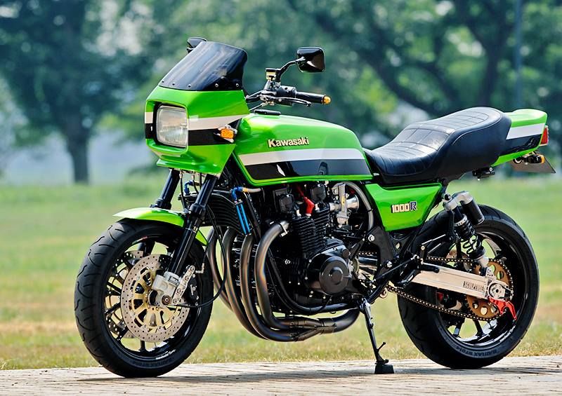 Kawasaki KZ1000R Eddie Lawson Replica motorcycle