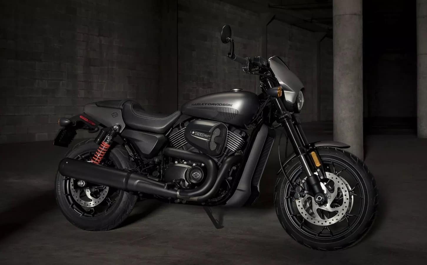 One of the most attractive motorcycles of 2019, a Harley-Davidson Street Rod 750