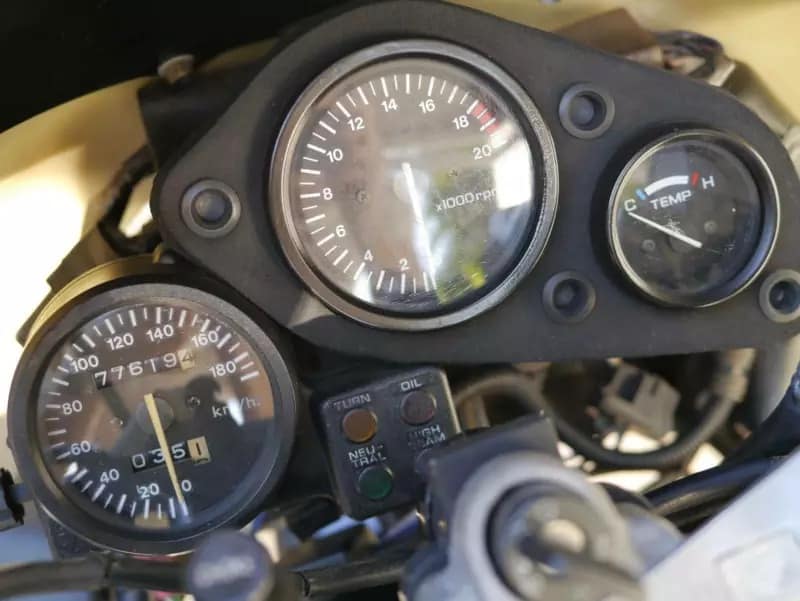 Redline for the four cylinder CBR250RR - great track day motorcycle