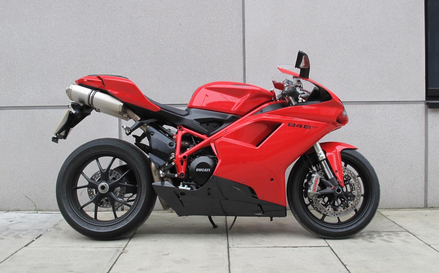 Buying a used Ducati - check for intact fairings when buying used