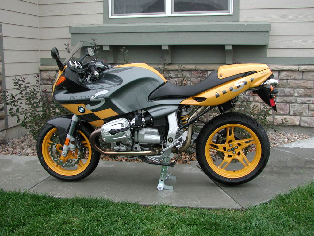 A yellow and silver BMW R1100S, another boxer sports motorcycle like the R1200S