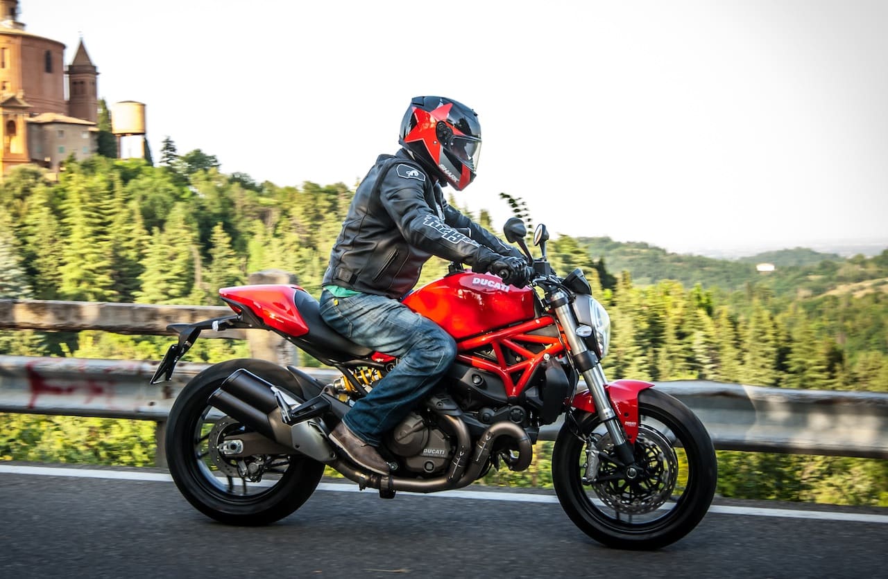 Riding position of a LiveWire — Similar to a Ducati Monster