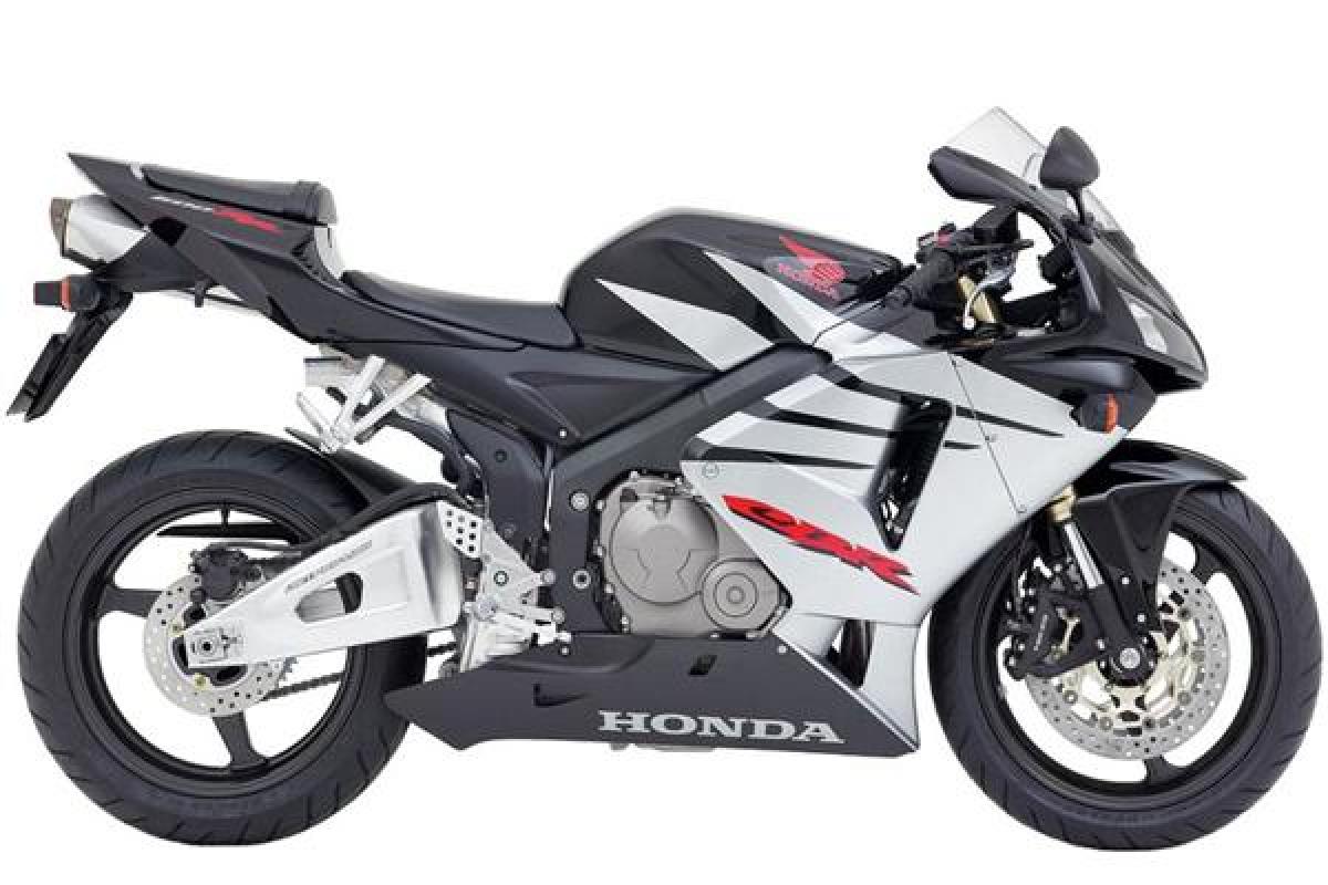 2005 Honda CBR600RR in black