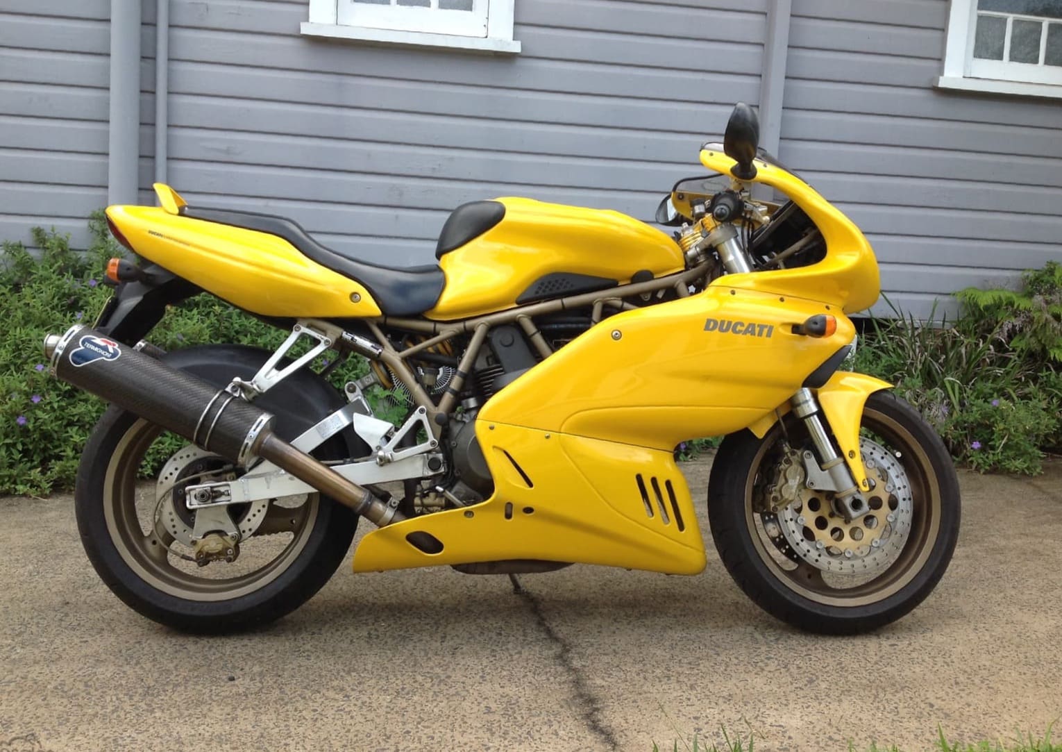 ducati 900ss fairing